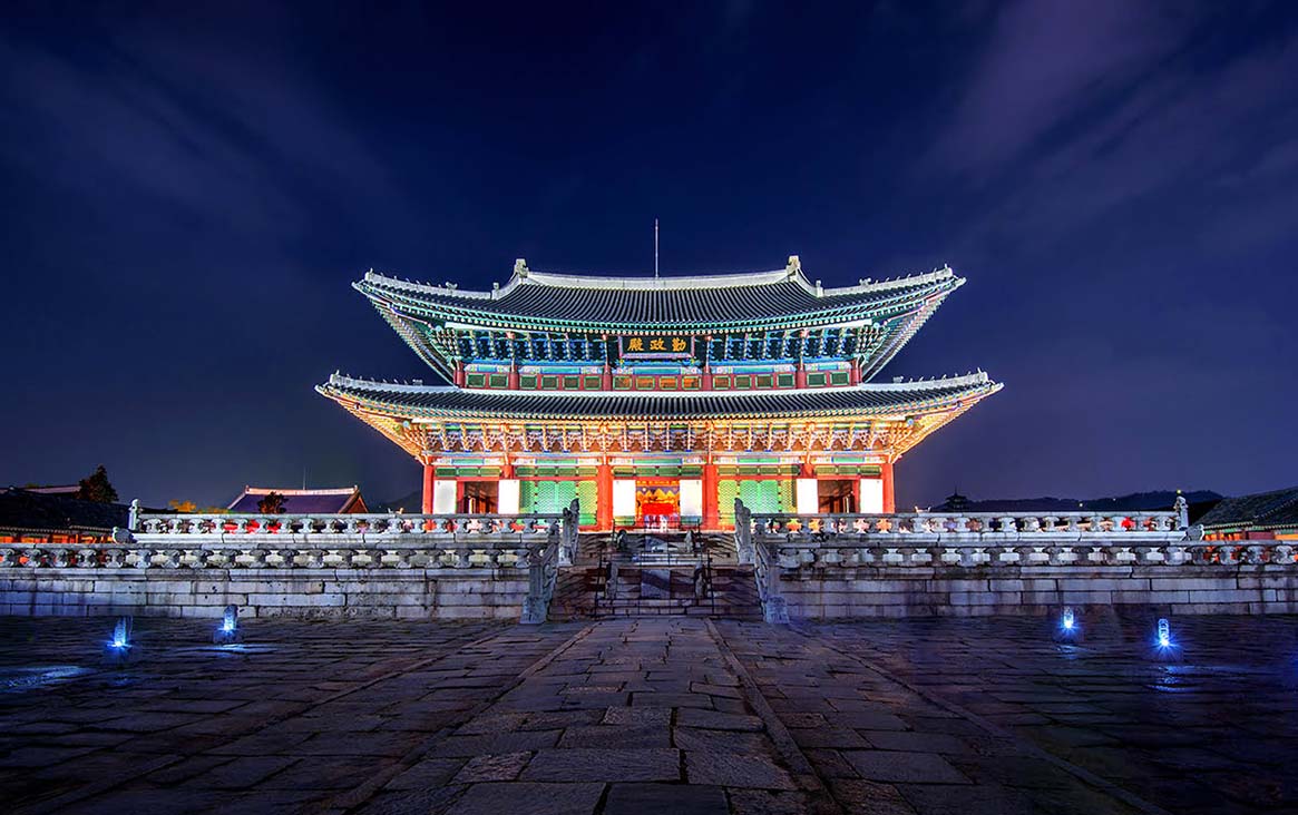 Unveiling Seoul’s Culture: The Interplay of Tradition and Modernity