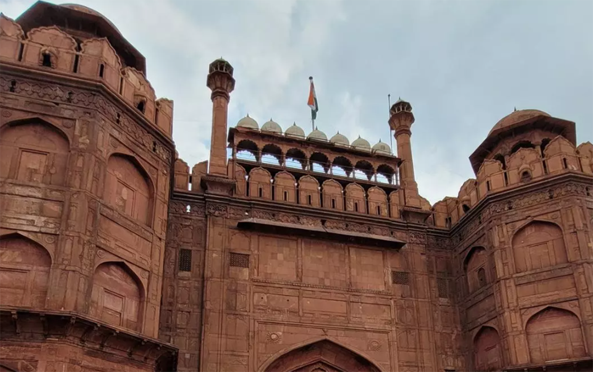 A Journey Through New Delhi’s History: The Charms of Monuments and Cultural Heritage