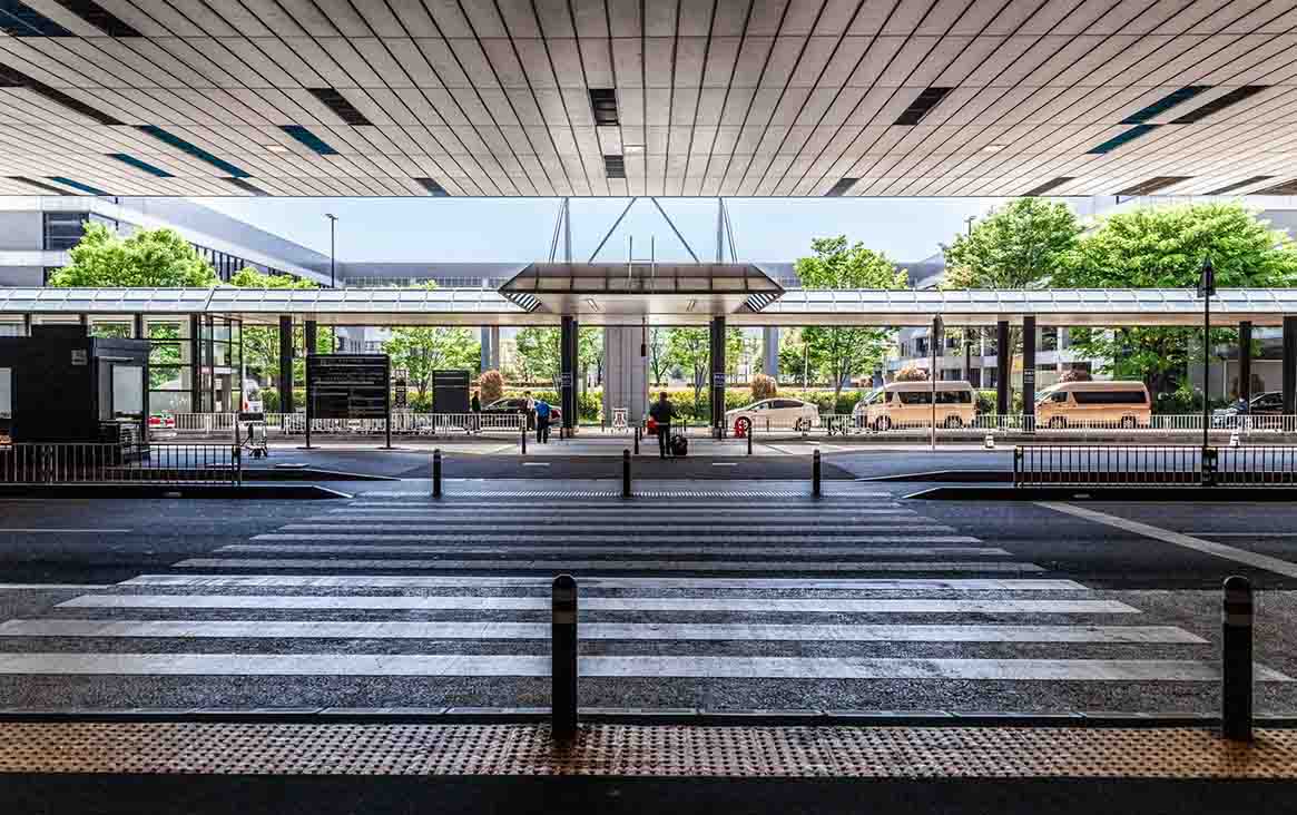 Naha Airport Transportation Guide: Buses, Monorail, and Taxi Options